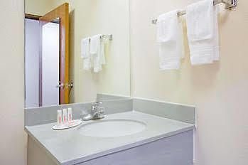 Red Roof Inn เจซัป ภายนอก รูปภาพ